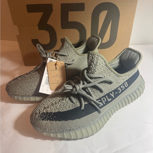 New Granit gray Yeezy Boost 350 V2 Sply-350 mens 6 Sneakers - Picture 3 of 5